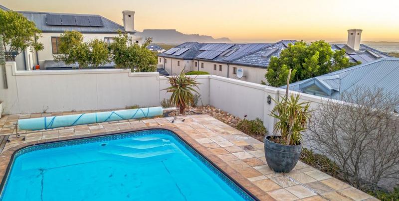 3 Bedroom Property for Sale in Atlantic Beach Golf Estate Western Cape